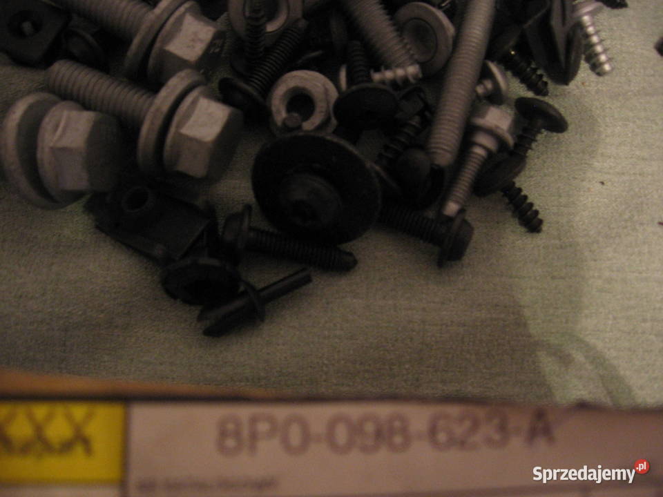 8P0 098 623A AUDI A3 Zestaw montażowy zderzaka osobowe Warszawa