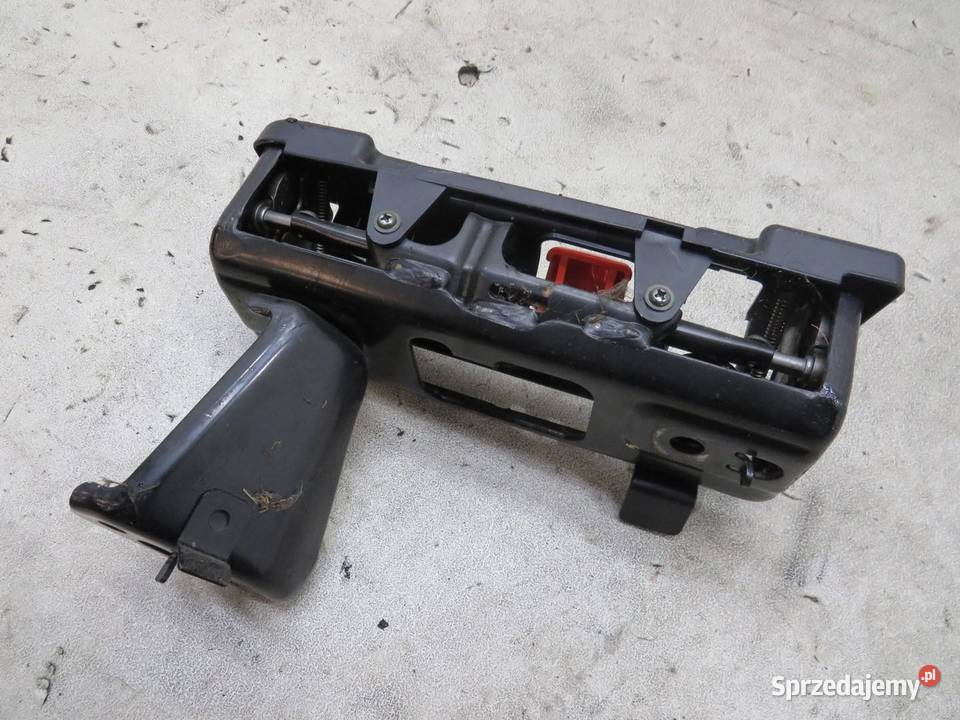 MOCOWANIE FOTELA PRAWE 3 RZĄD LAND CRUISER 120