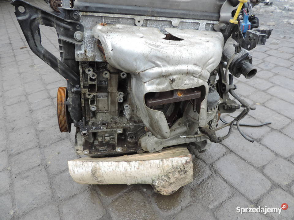 PEUGEOT 206 11 8V SILNIK HFV