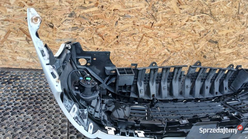 RENAULT MEGANE III CABRIO ZDERZAK PRZÓD OV369 Pasy przednie i tylne Zbierkowo