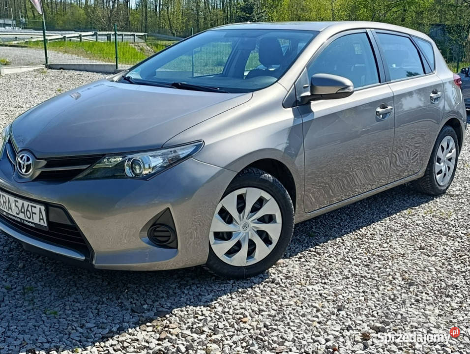 Toyota Auris Bezwypadkowa Serwisowana stan bluetooth małopolskie Dulowa