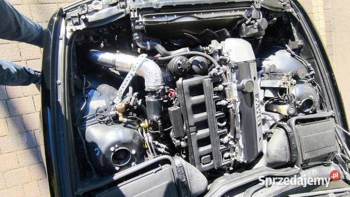 BMW E39 520i manualna