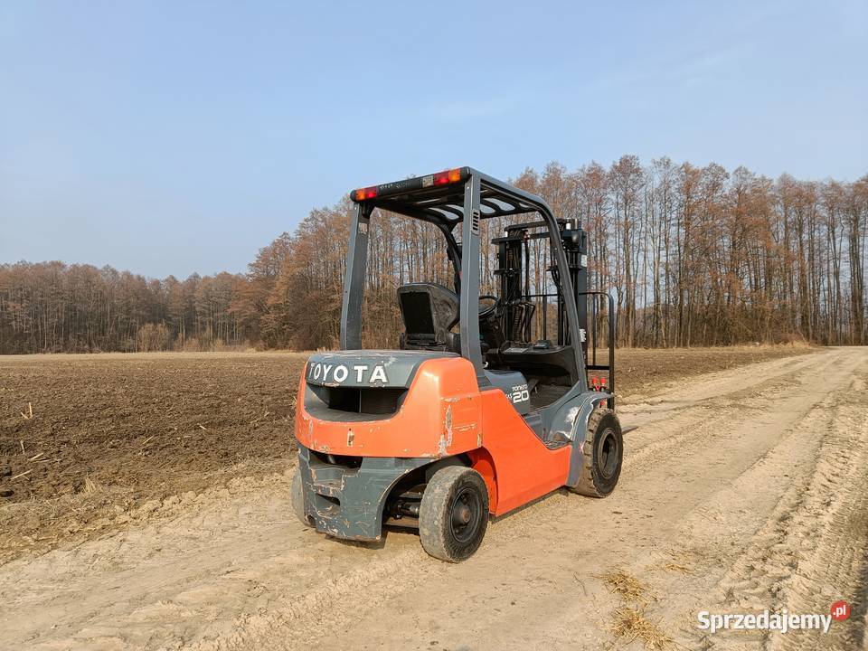 Toyota tonero wózek widłowy 8fdf20 Juchnowiec Kościelny