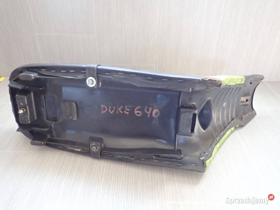 Siedzenie kanapa KTM DUKE 620 625 640 660 9903r lubuskie Strzelce Krajeńskie