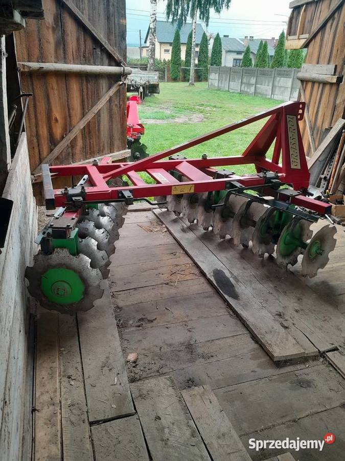 Brona talerzowa zadbana sprawna gruby materiał