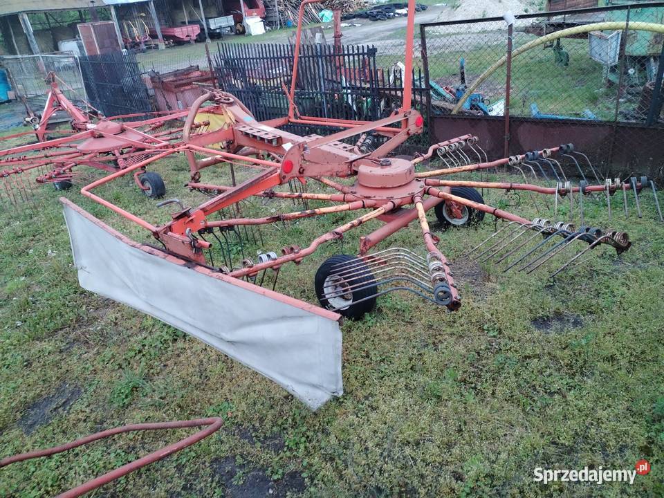 Zgrabiarka do siana Kuhn 4001 świętokrzyskie Przyłęk
