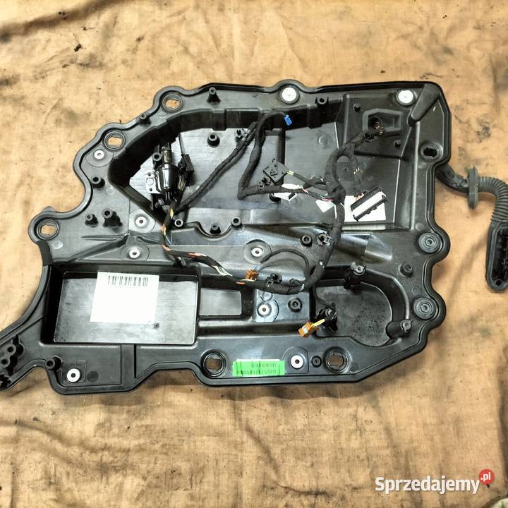 Wspornik tapicerki drzwi prawych tylnych BMW E65 Poręba