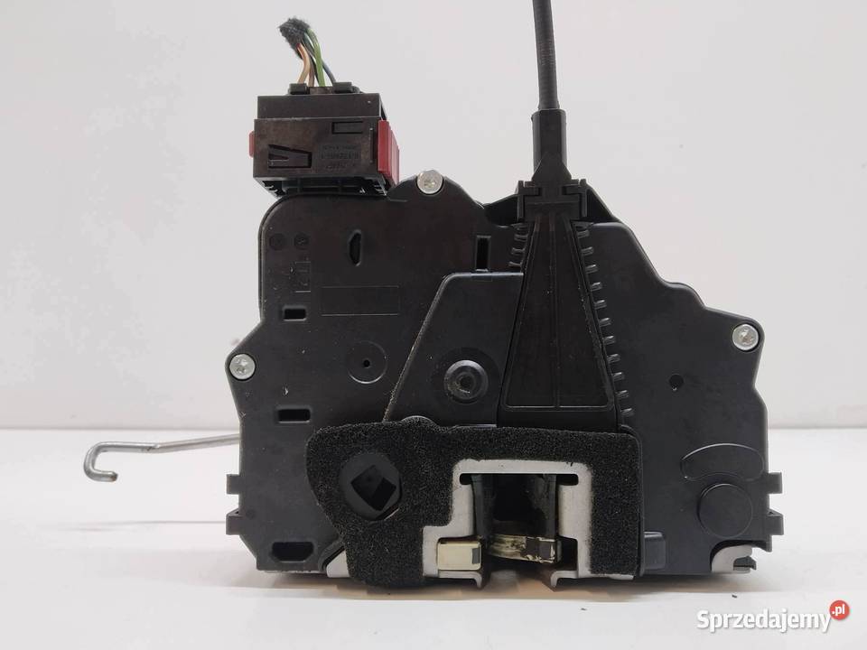 ZAMEK DRZWI LEWY PRZÓD 13258271EE Opel Meriva II świętokrzyskie
