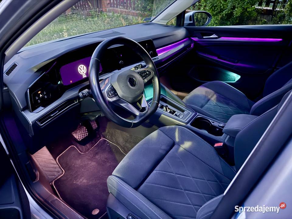 Volkswagen Golf 8 15 eTSI 150 DSG Salon Polska benzyna Konin sprzedam