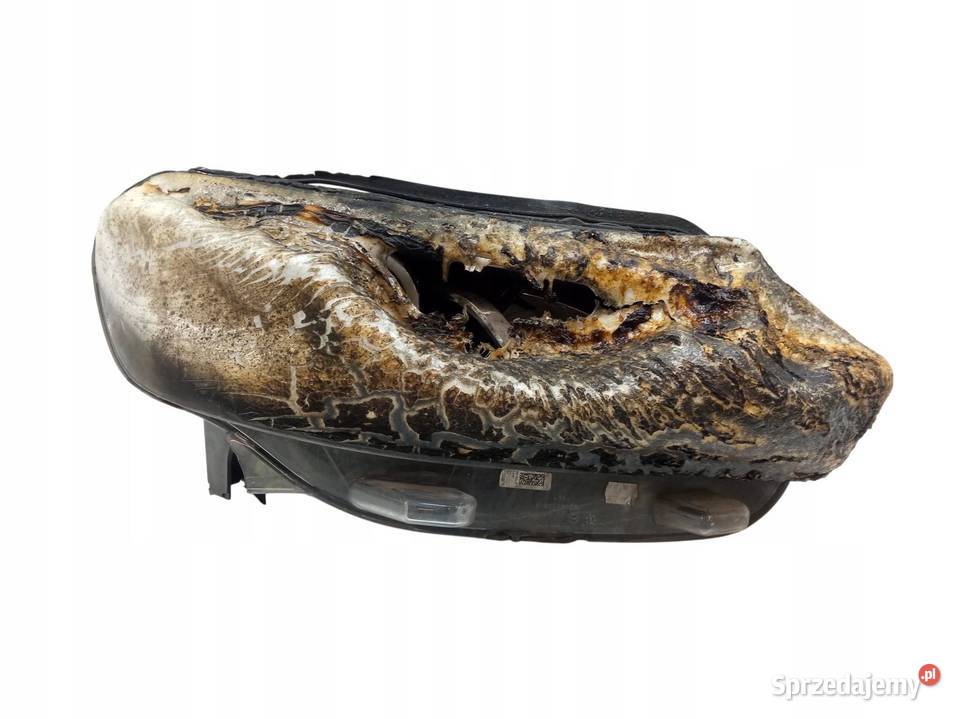 LAMPA PRZÓD PRAWA EUROPA LED USZKODZONA Toyota