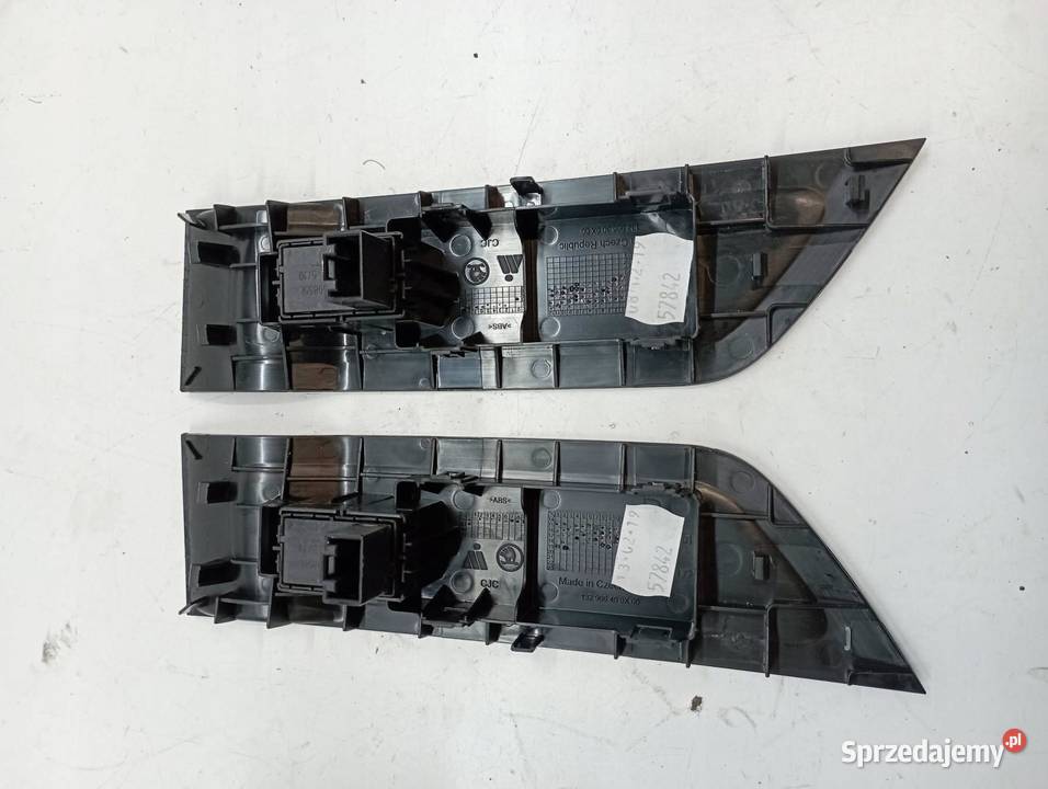 PRZEŁĄCZNIK SZYB 5G0959855L TYŁ LEWY PRAWY Skoda Rok produkcji 2019