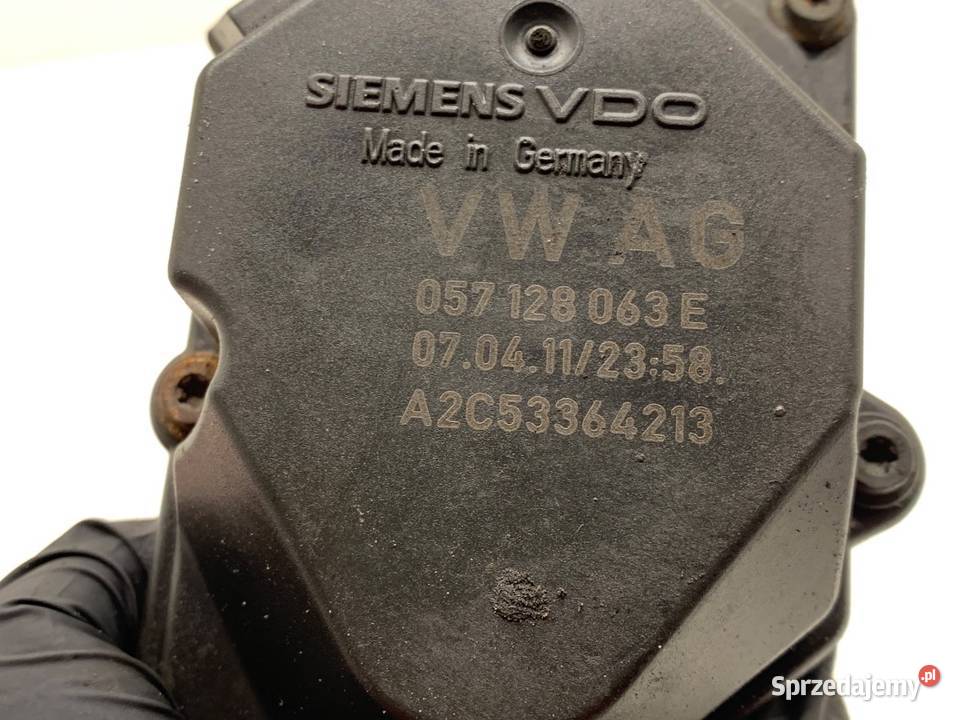 PRZEPUSTNICA AUDI A8 D4 057128063E 42 351 0918 podkarpackie