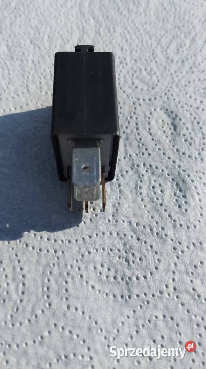 Przekaźnik 404 audi Leon Toledo skoda Czarzyzna