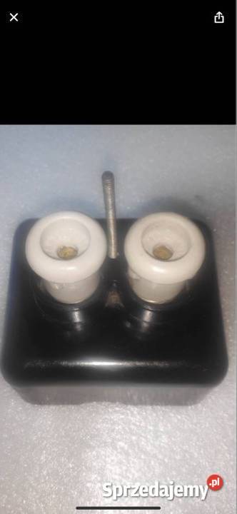 ładna podstawa bezpiecznikową czarna na