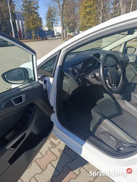 Ford Fiesta 125 2015 Rok produkcji 2015 Nowy Sącz