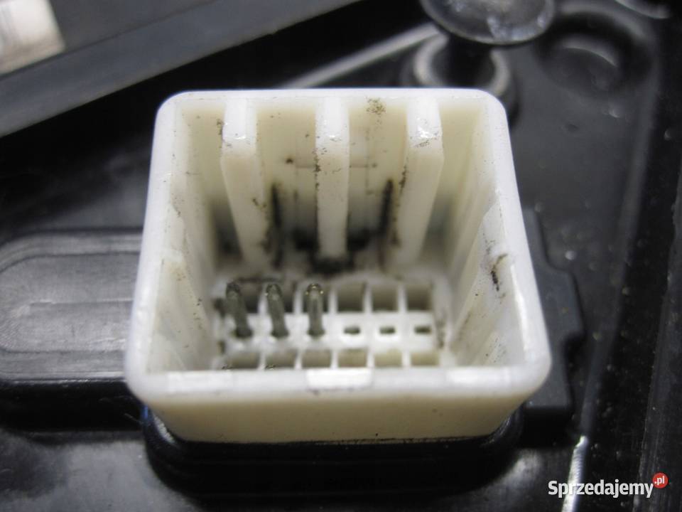 KIA SPORTAGE III 12r lusterko prawe 876203U700 3 osobowe Kielce