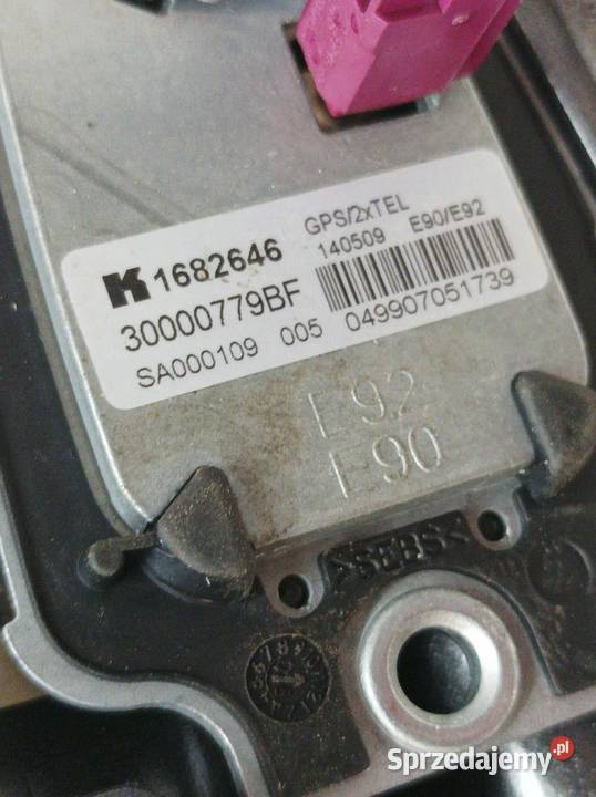 ANTENA KAROSERYJNA WZMACNIACZ KPL E90 E92 Wyposażenie elektryczne
