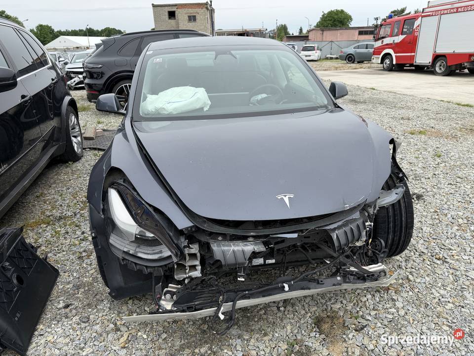 TESLA 3 LIFT PERFORMANCE LONG RANGE DUAL MOTOR Model 3 Prudnik sprzedam