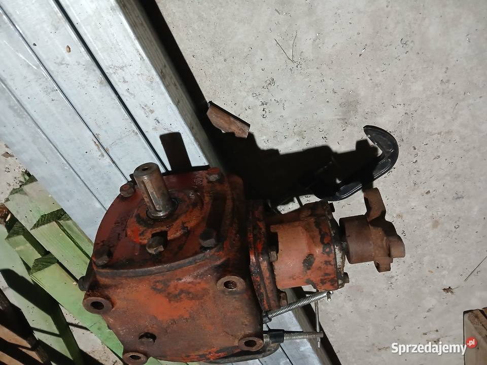 Przekładnia kątowa rozrzutnik przyczepa Wojsławice