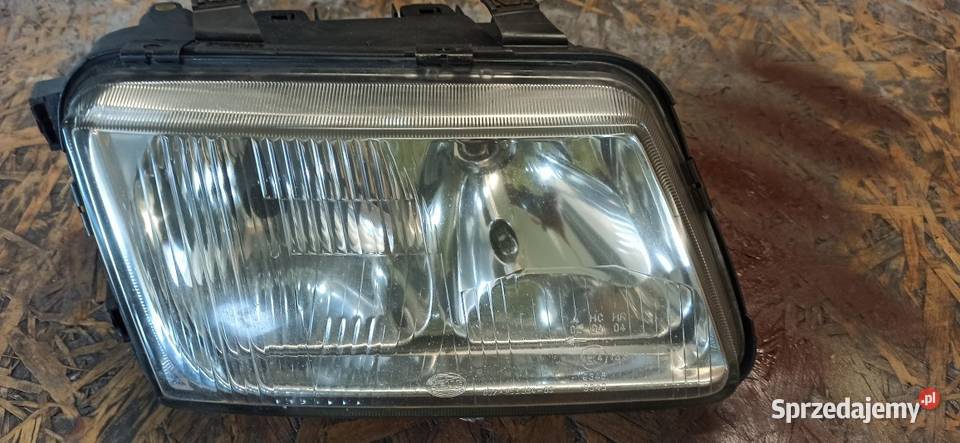 Lampa przód audi A3 8l prawa Zamość