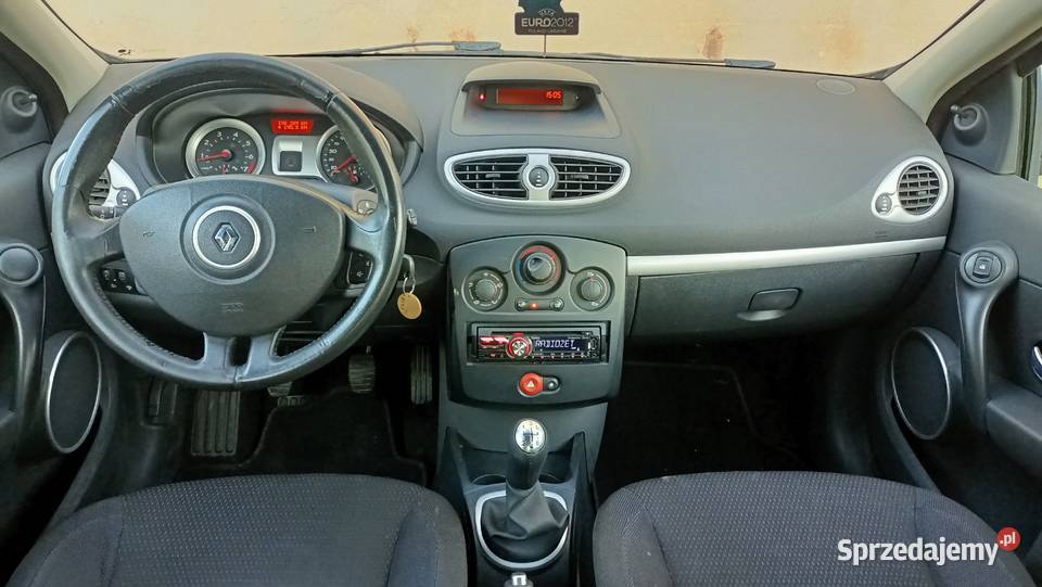 Clio III 1 6benzyna 89 5 drzwi Czarne Klima Alu zachodniopomorskie Stargard sprzedam