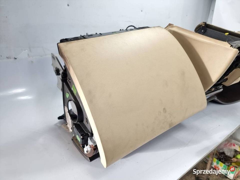 DESKA KOKPIT VOLKSWAGEN PHAETON Lipno