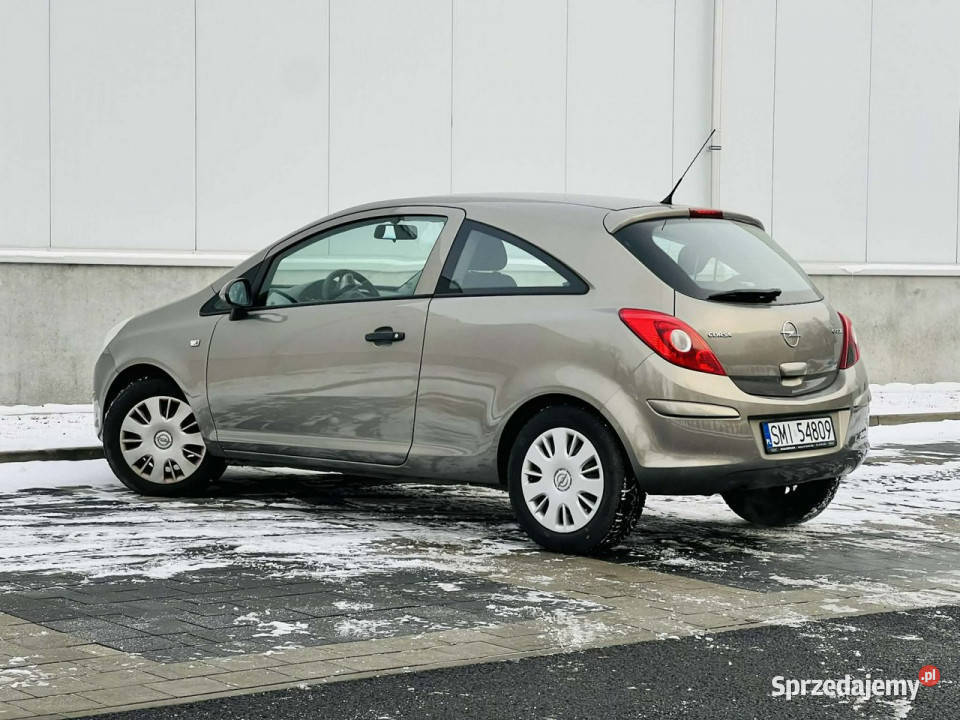 Opel Corsa Opel Corsa D 12 Benzyna 70 2010 86 Mikołów