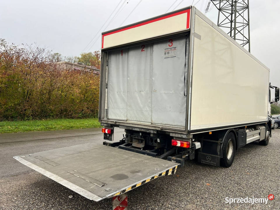 Chlodnia Mercedes diesel Chłodnie mazowieckie