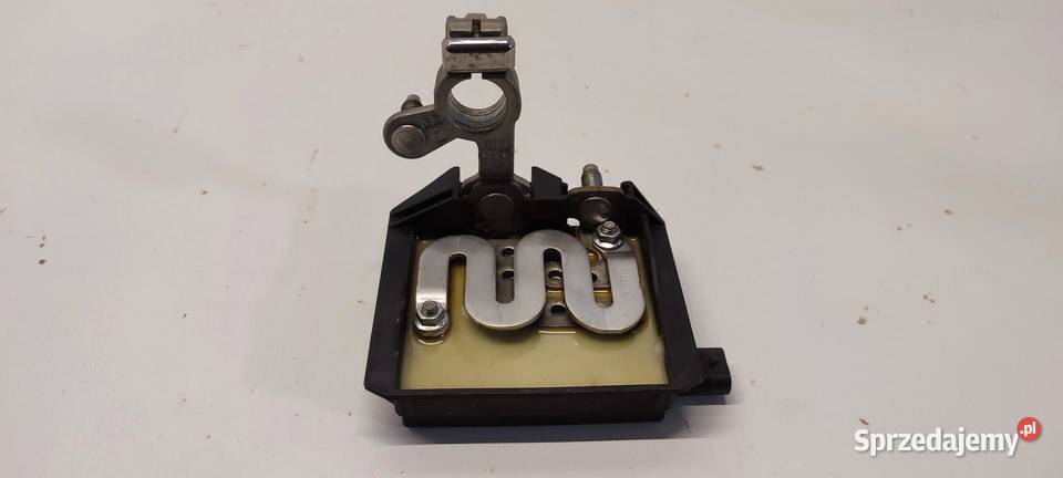 MERCEDES GLC W253 KLEMA PLUSOWA A0009061505