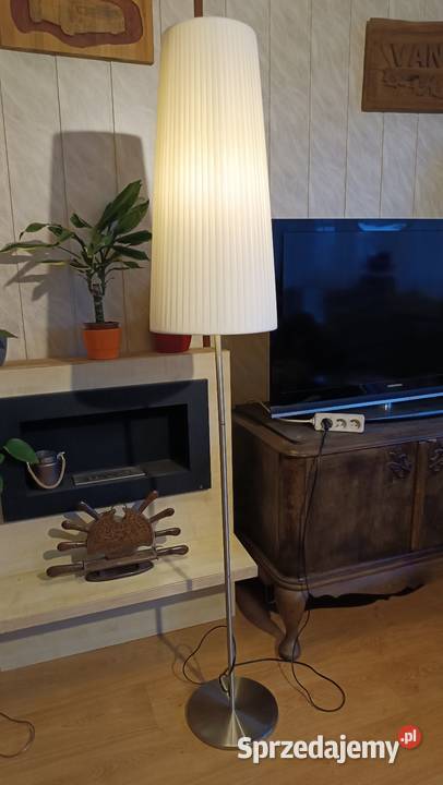 Lampa podłogowa Goleniów