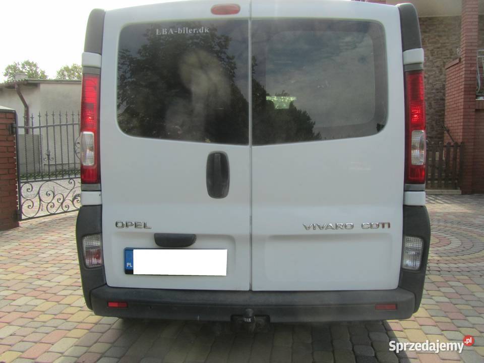 vivaro w b stanie 330000km