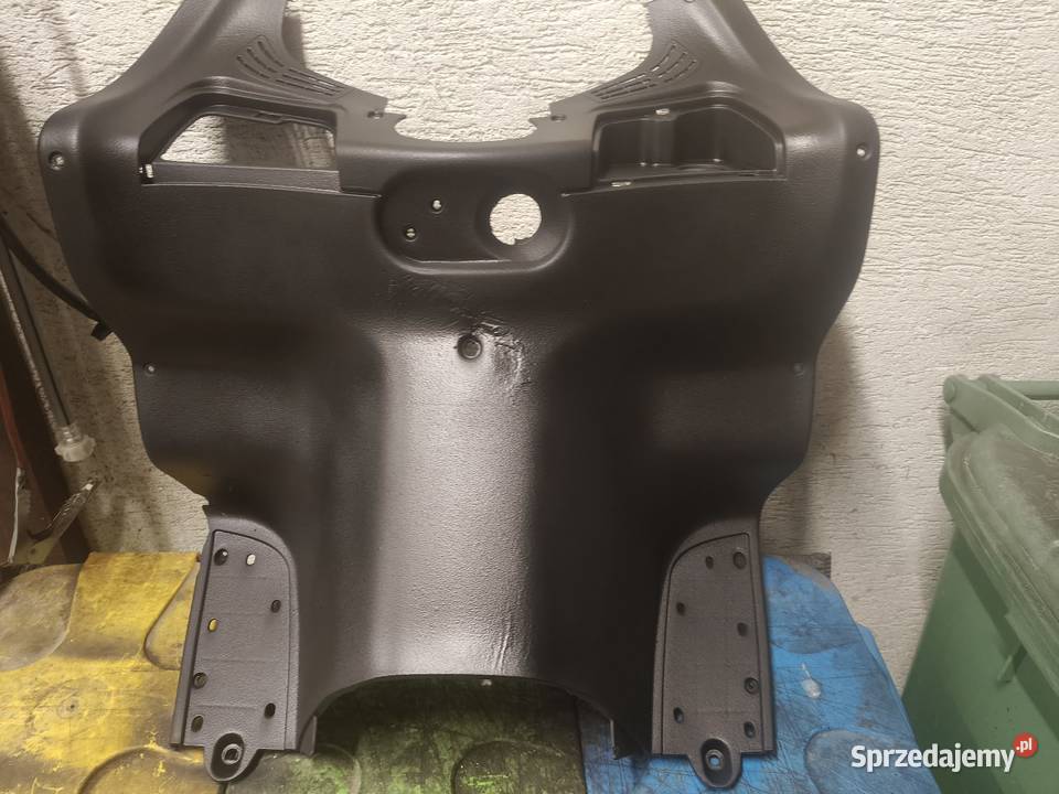 Piaggio x8 Xevo kokpit konsola Plastiki podkarpackie