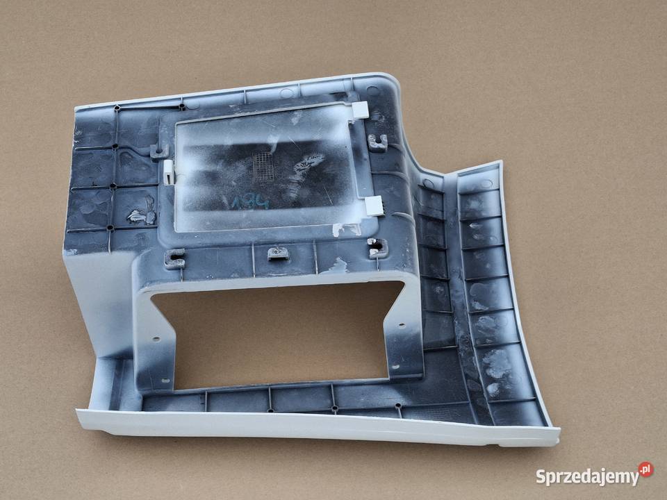 IVECO SWAY STOPIEŃ PRAWY DOLNY OBUDOWA WNĘKA Bieleń sprzedam