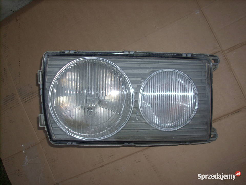 Mercedes W123 Lampa prawa przód