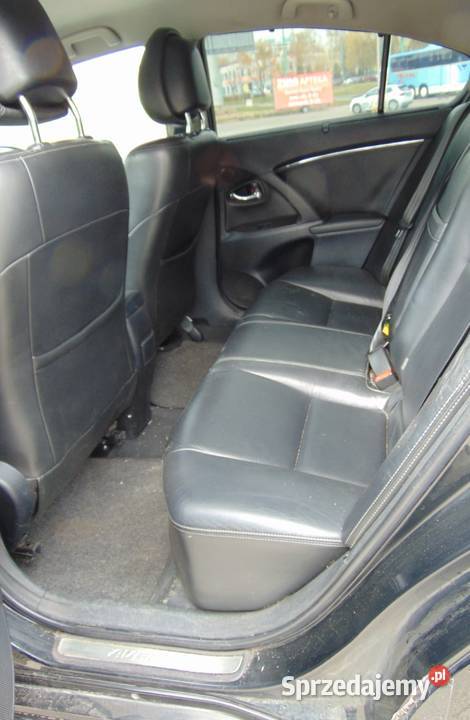 sprzedam Toyota Avensis T 27 Prestige gniazdo USB