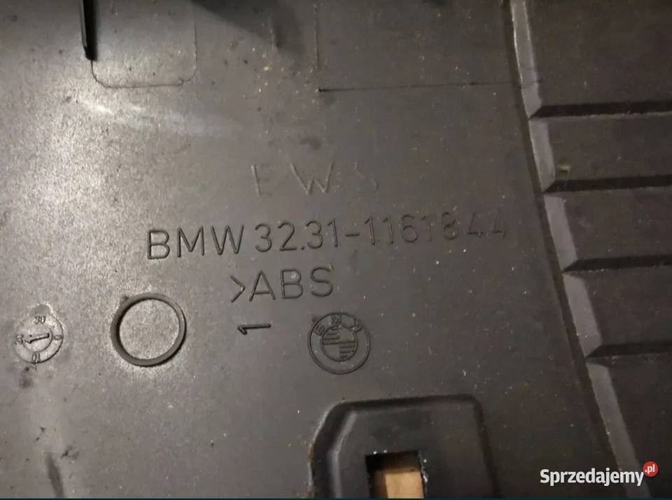 Osłona obudowa stacyjki kolumny kierowniczej BMW Żory