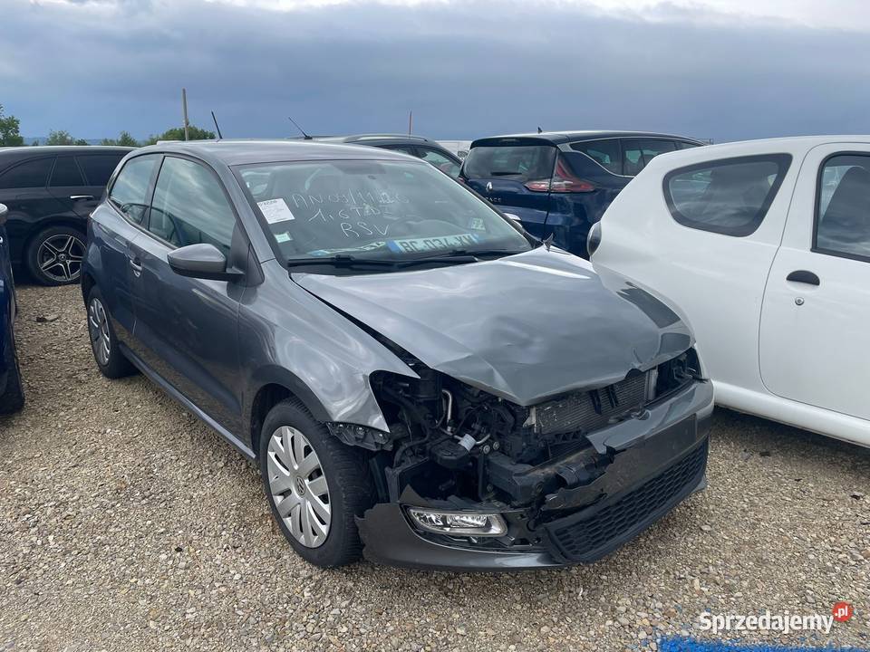 VOLKSWAGEN Polo V 16 TDi 90 Confortline BC034