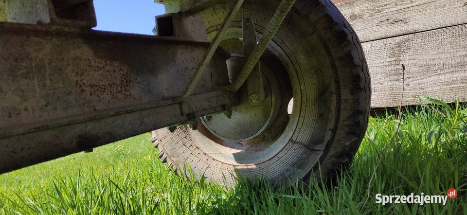 Wóz ciągnikowy metalowy nieuszkodzony podkarpackie Dębica