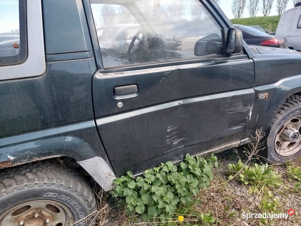 Daihatsu Feroza do lasu w pole na przerobienie Opole