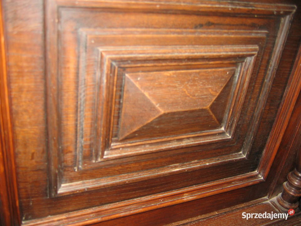 mała komoda neorenesansowa dębowa renowacjiacji pomorskie Gdańsk