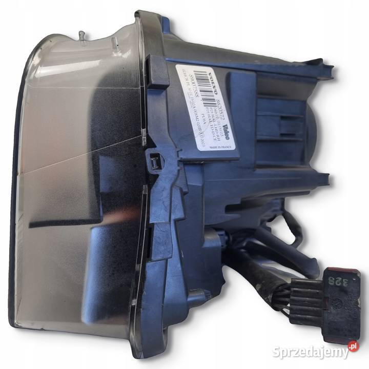 LAMPA PRAWA Volvo XC90 prawy przód przednia Chełm