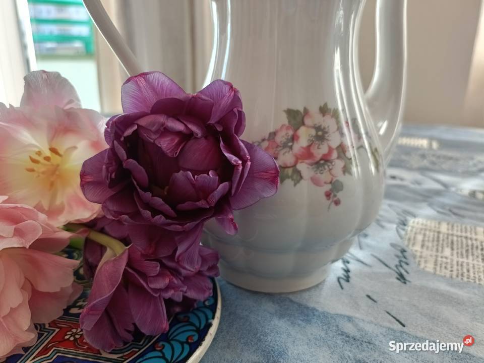 Dzbanek Wałbrzych sygnowany Warszawa