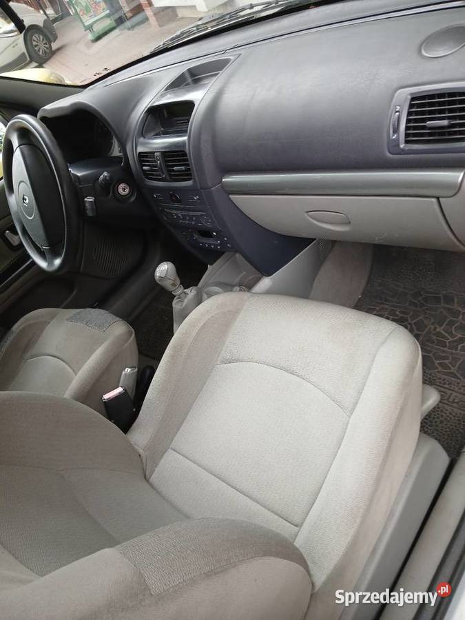 Renault Clio 15dci Nowy rozrzad akumulator OC na nieuszkodzony Mińsk Mazowiecki sprzedam