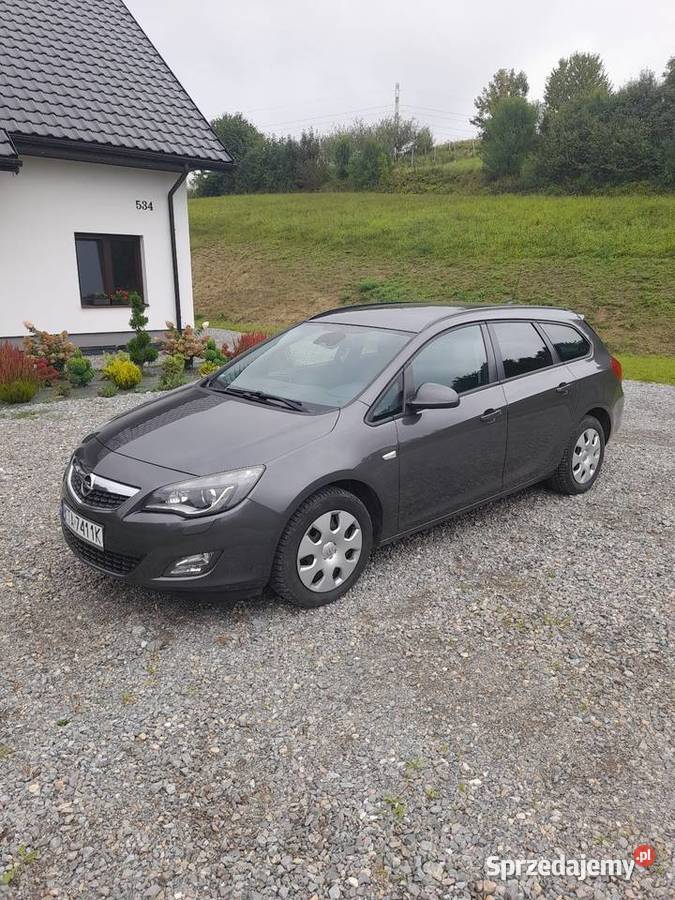 Opel Astra J 17 cdti 125 2012