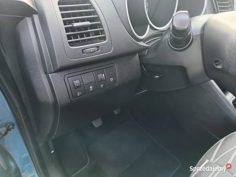 Kia Venga 16 benzyna Zarejestrowany Bezwypadkowy skórzana tapicerka Pabianice