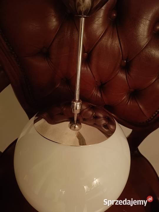 Lampa wisząca z kloszem w kształcie białej kuli Lipno