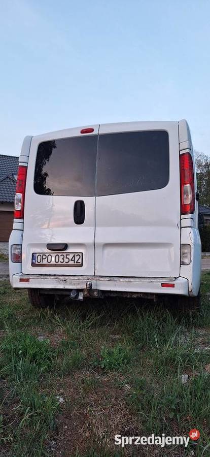 Opel Vivaro 20 CDTI Hak VAT 1 wystawiam fakture Napęd przednia oś Chrząstowice