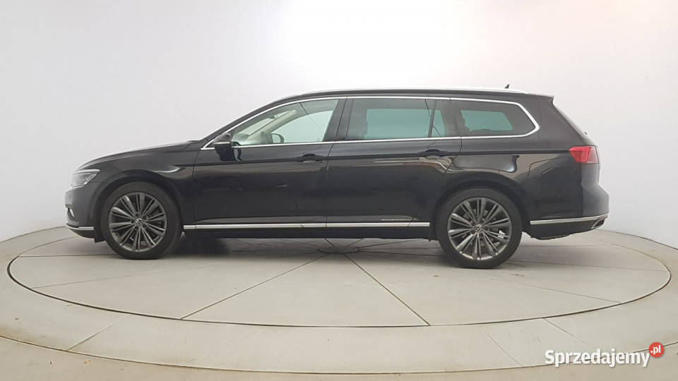 Volkswagen Passat 20 TSI 4motion Elegance DSG Z światła do jazdy dziennej Warszawa