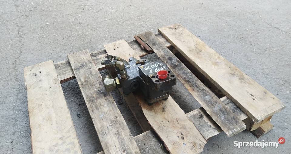5 WYJŚĆ KOSTKA ZAWÓR ZAMEK HYDRAULICZNY VOLVO świętokrzyskie Kielce sprzedam