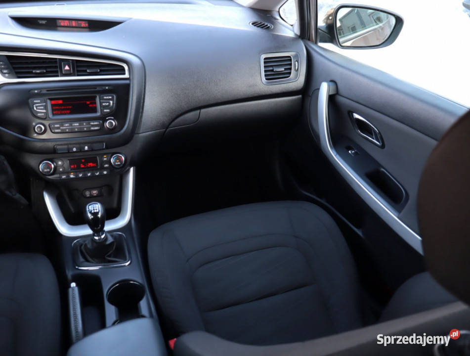 Kia Ceed 16 GDI światła do jazdy dziennej Piaseczno